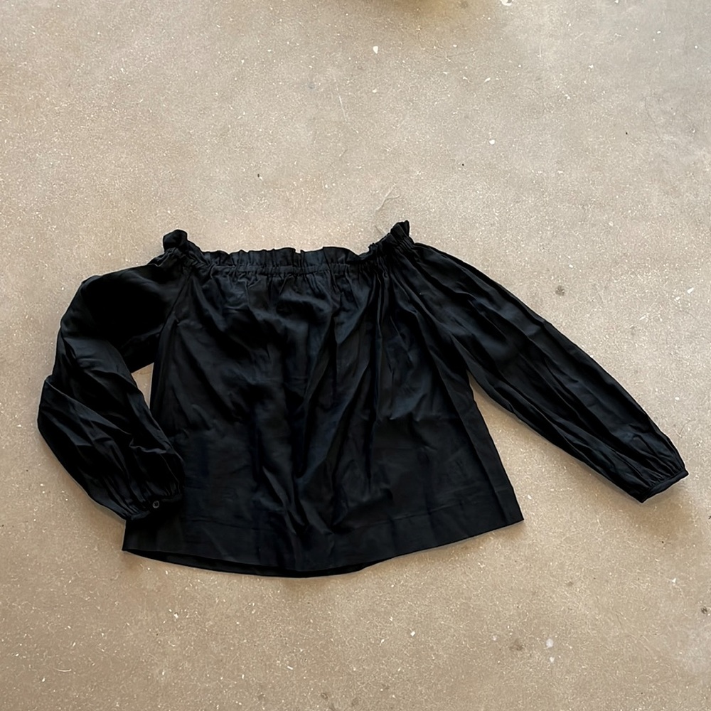 Black flowy off the shoulder black long sleeve with ruffles